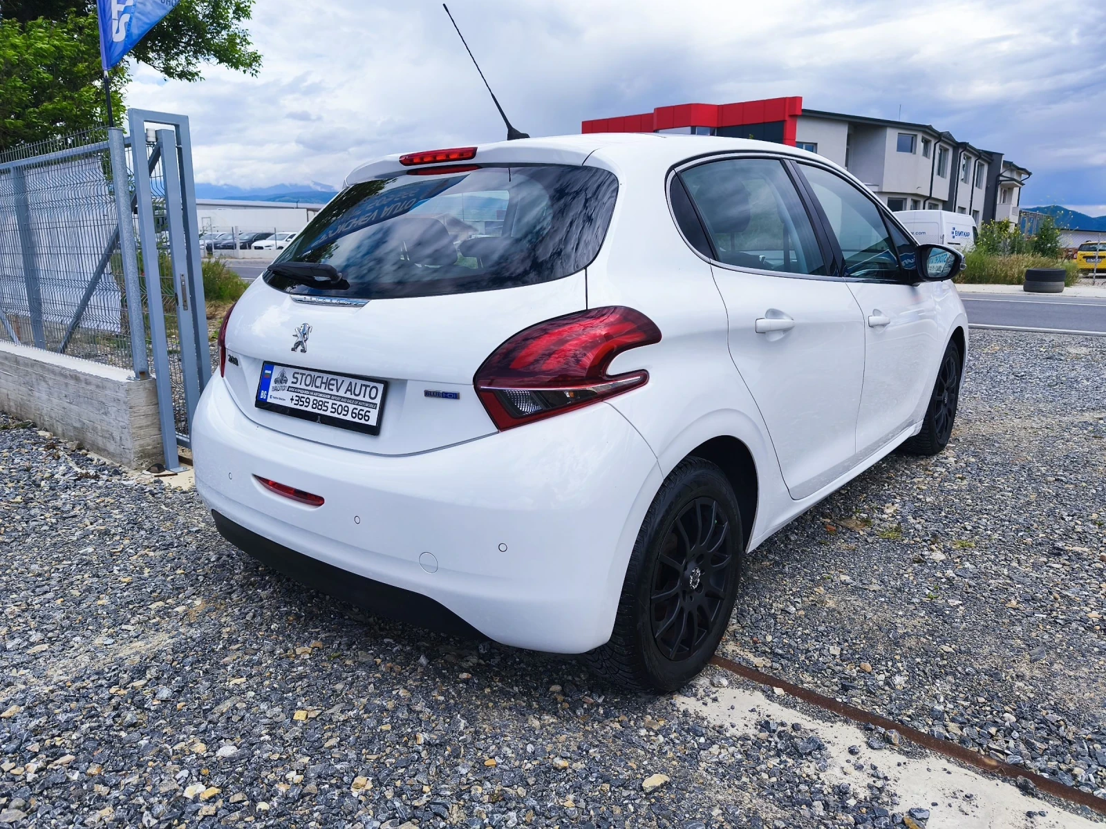 Peugeot 208 Allure 120hp Panorama  - изображение 7