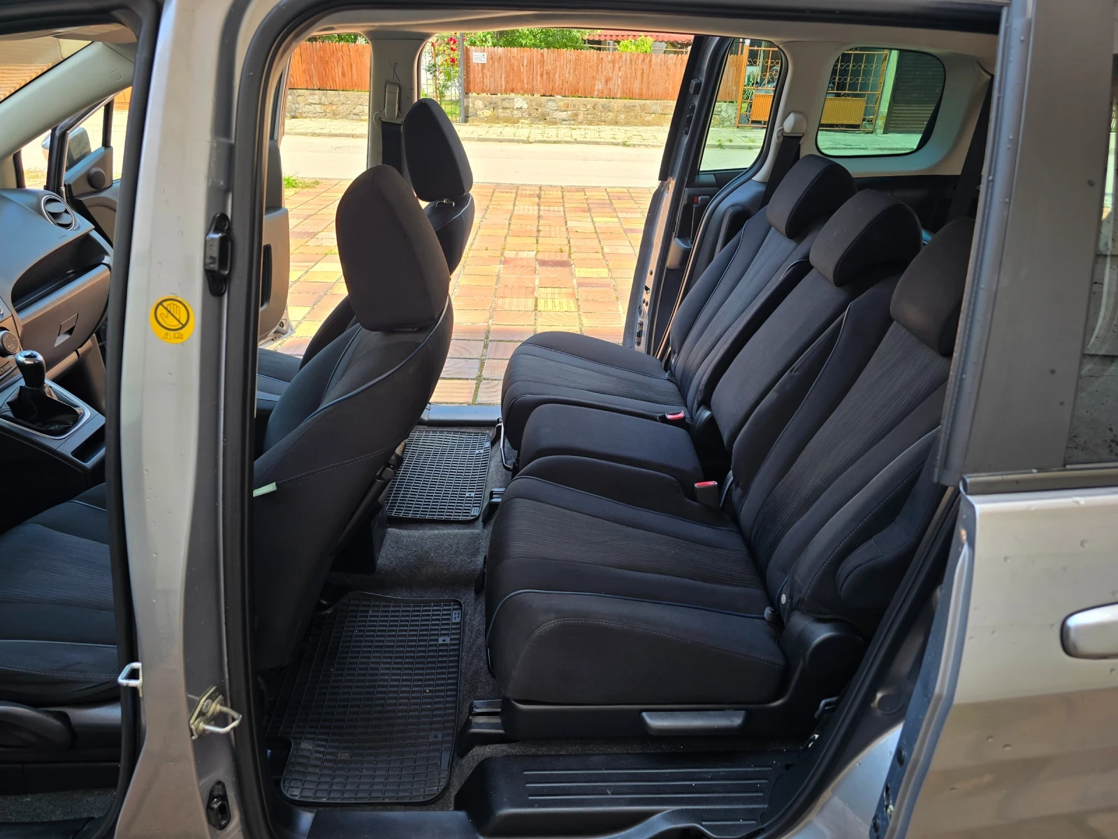Mazda 5 1.6 - изображение 9