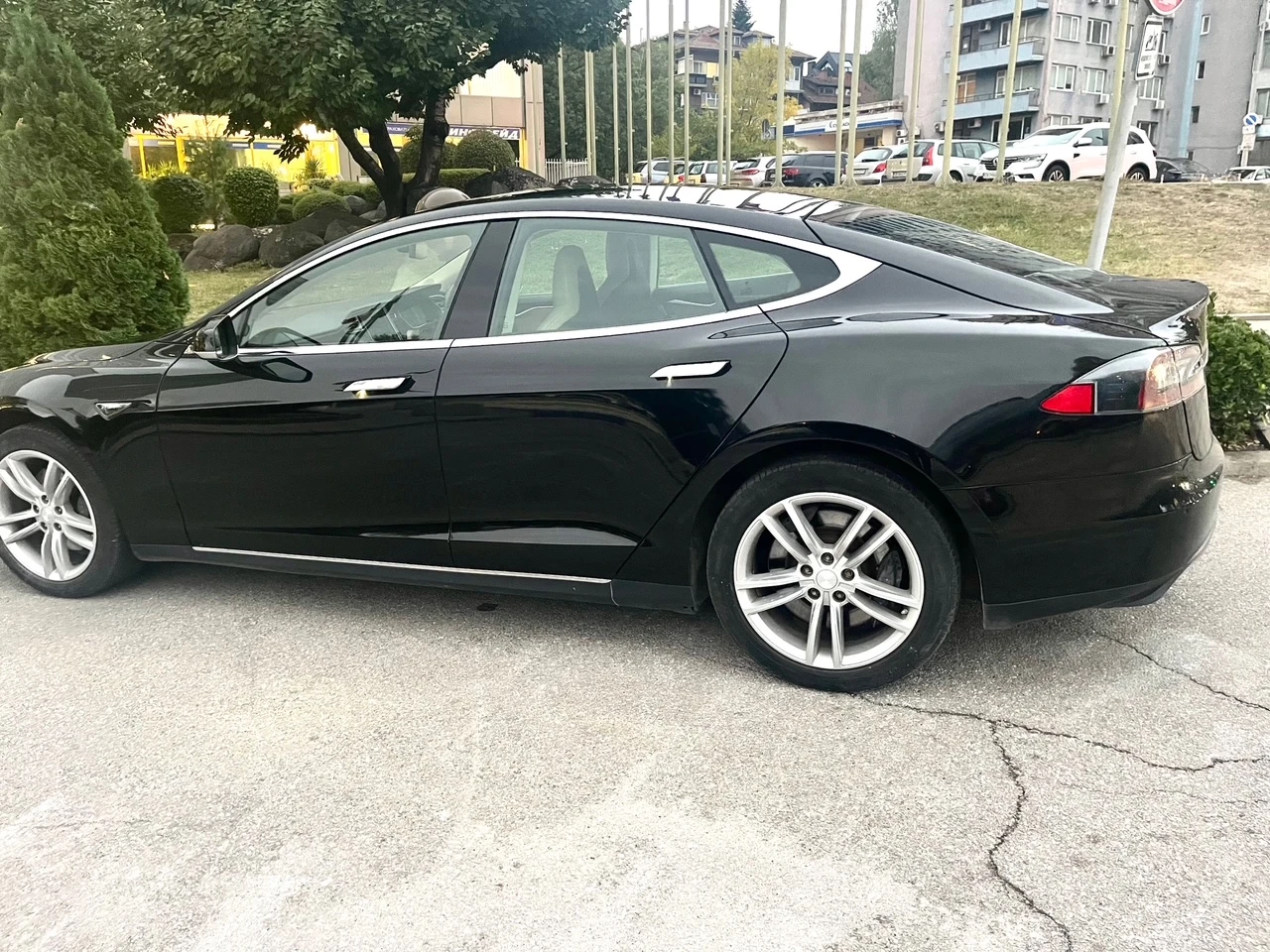Tesla Model S  - изображение 5