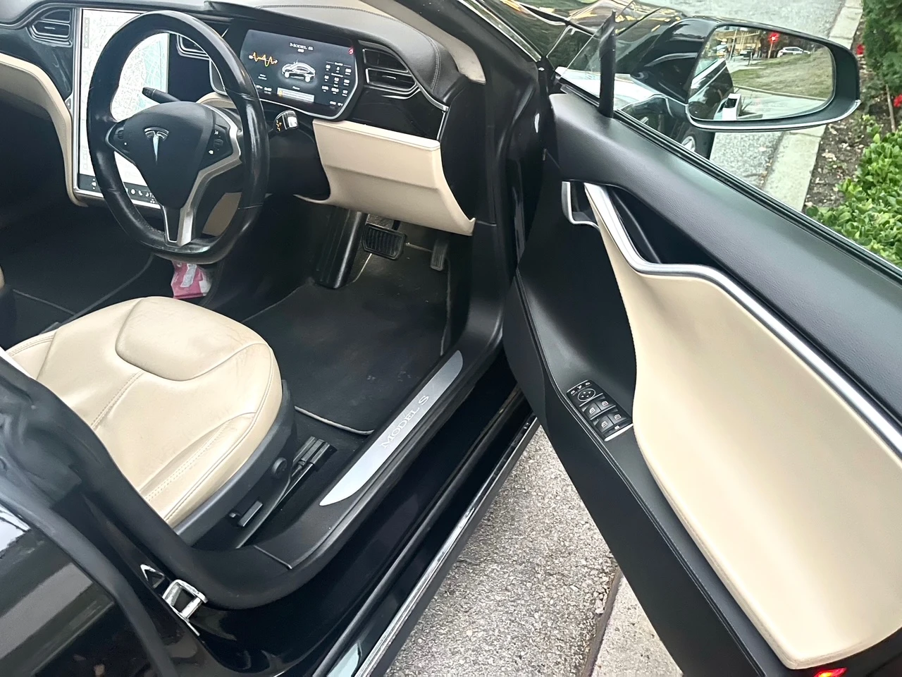 Tesla Model S | Mobile.bg   13