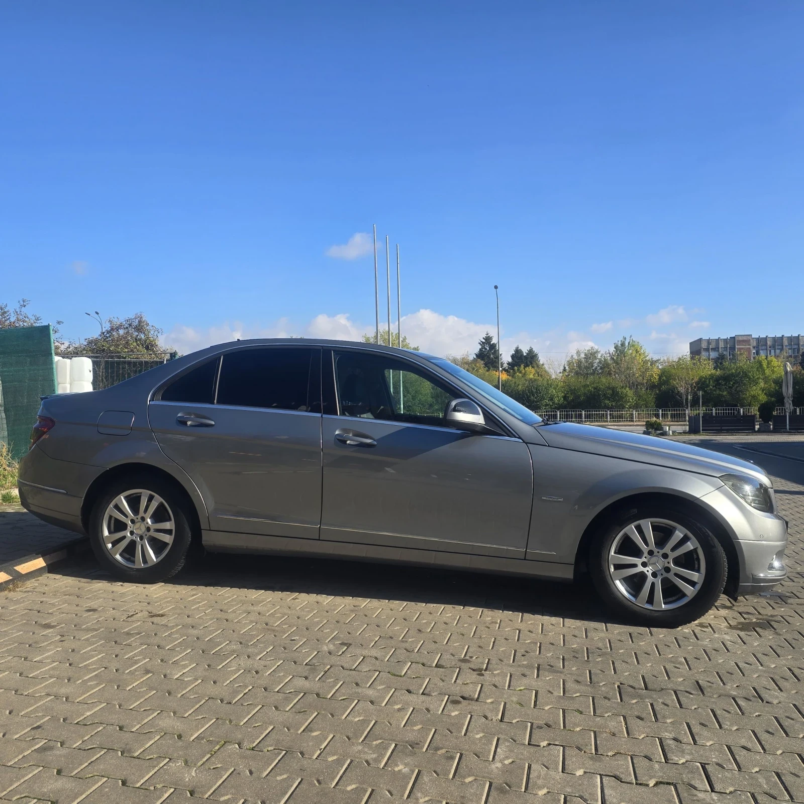 Mercedes-Benz C 200  - изображение 4