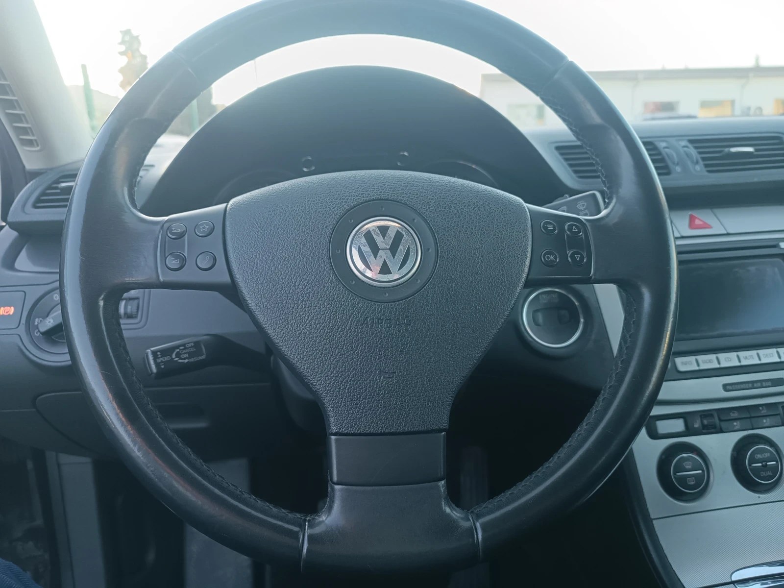 VW Passat 2, 0 TDi, NAVI, LUX,   | Mobile.bg   8