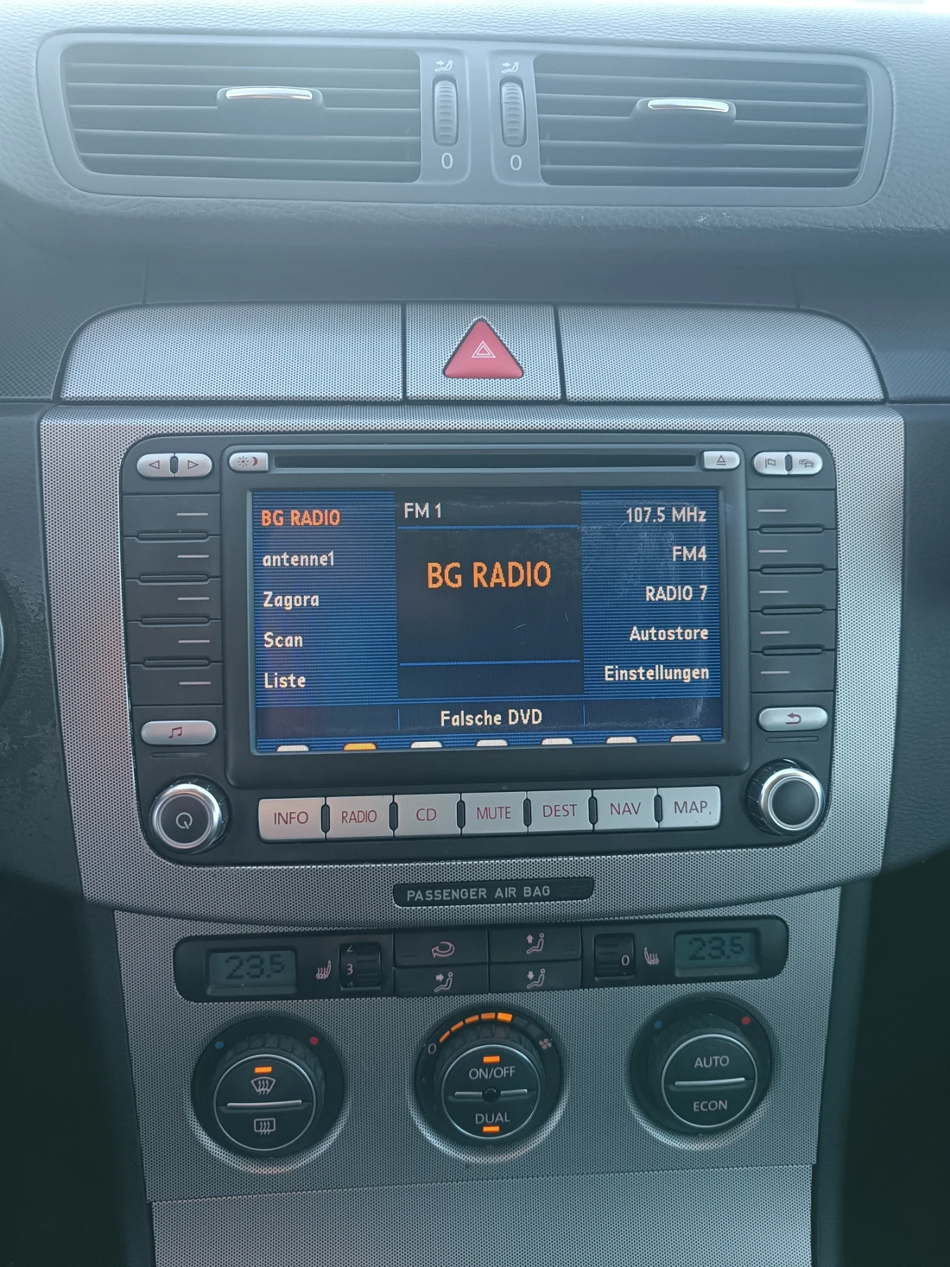 VW Passat 2, 0 TDi, NAVI, LUX,   | Mobile.bg   7