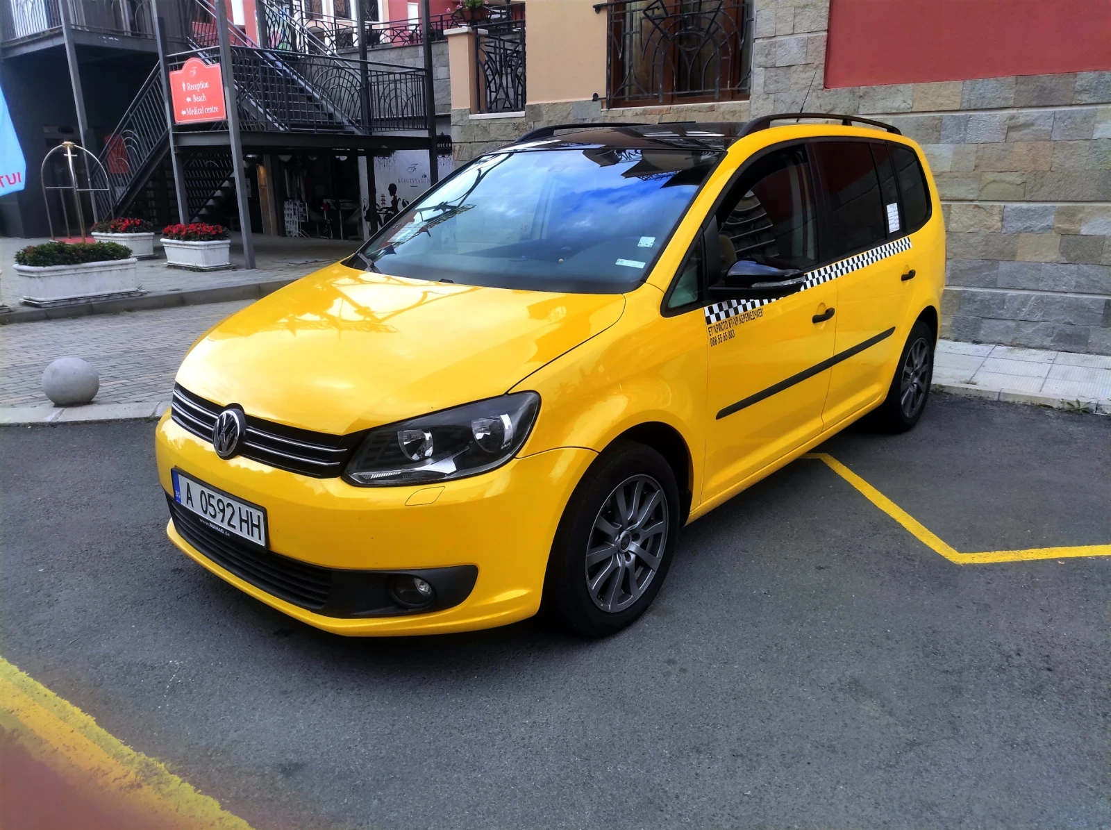 VW Touran 2.0 TDI DSG - изображение 2