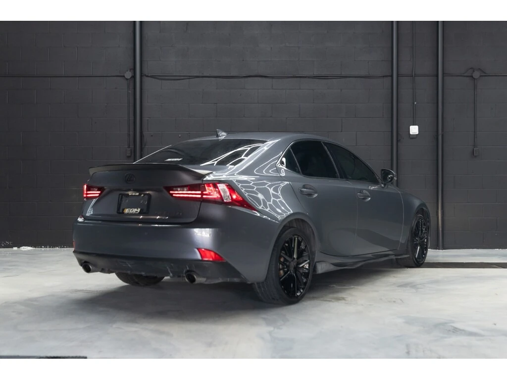 Lexus IS 300 AWD * * CARFAX * * ���� ������ * *  | Mobile.bg � ����������� 4