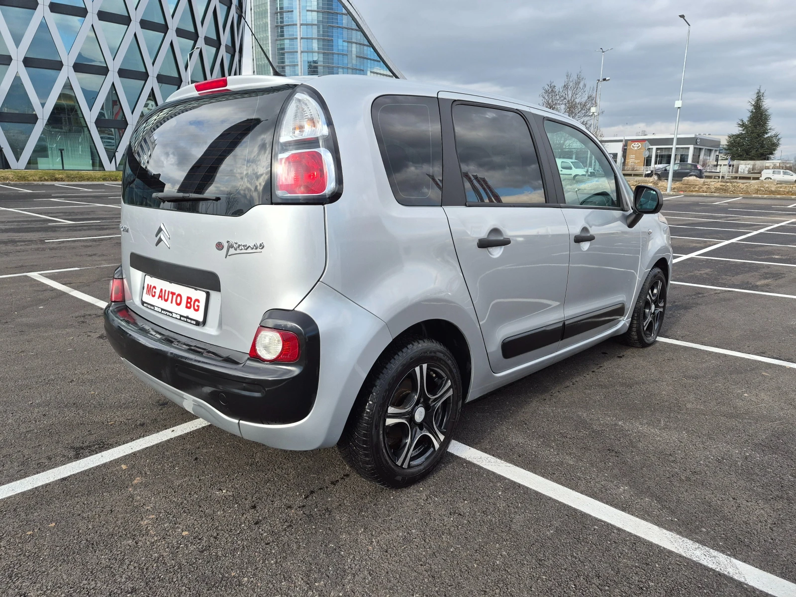 Citroen C3 Picasso 1.6 HDI - изображение 5