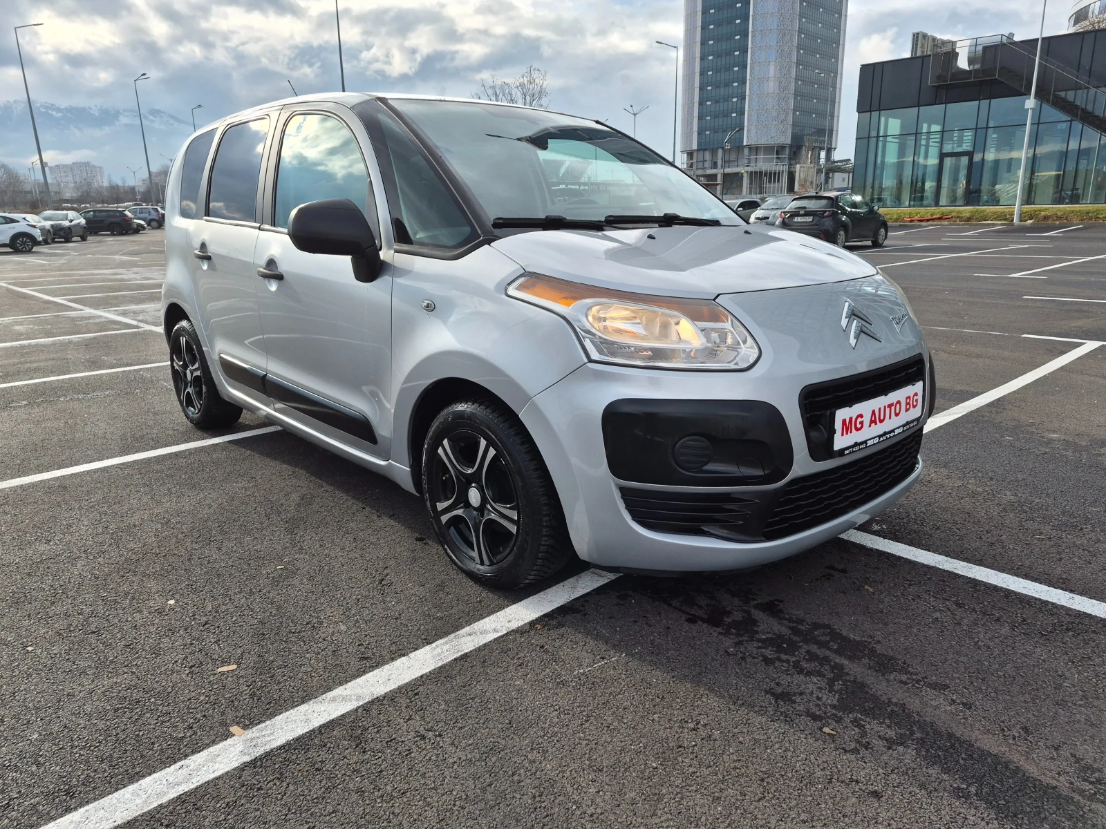 Citroen C3 Picasso 1.6 HDI - изображение 3