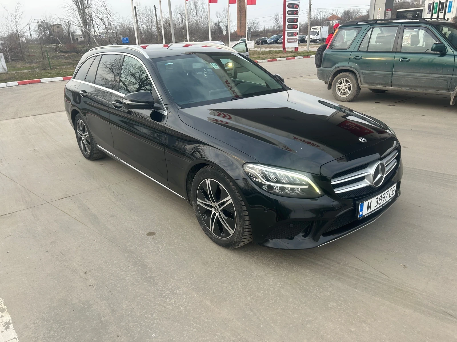 Mercedes-Benz C 220 9G Tronik, снимка 2 - Автомобили и джипове - 53712163