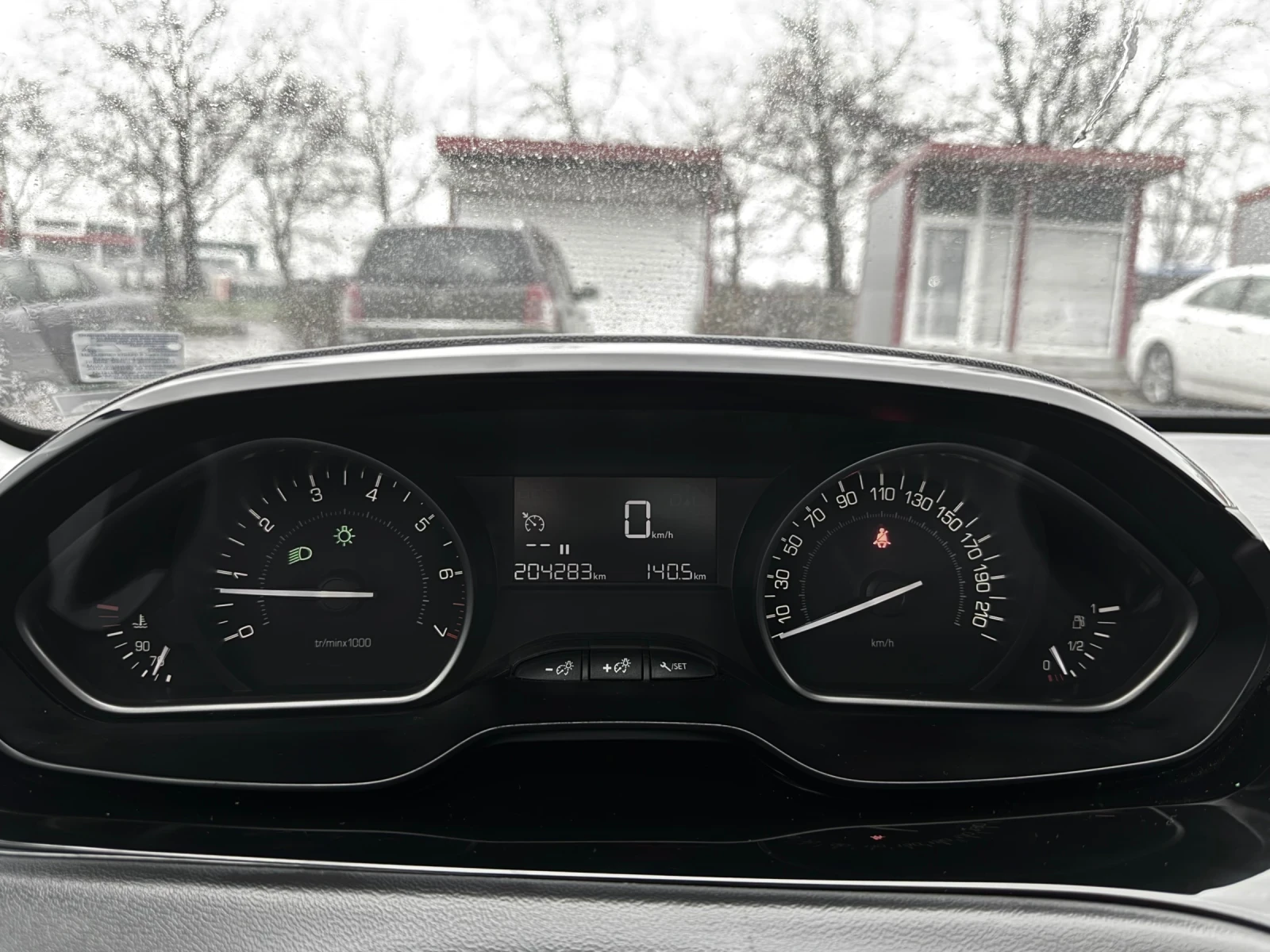 Peugeot 208 1.2 PureTech | Mobile.bg � ����������� 14