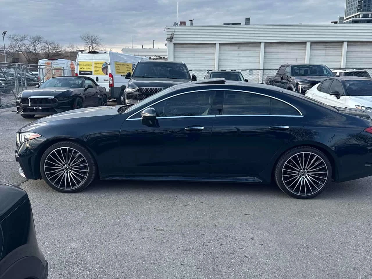 Mercedes-Benz CLS 450 4MATIC* DISTRONIC* BURMESTER* ОБДУХВАНЕ* , снимка 2 - Автомобили и джипове - 54168850