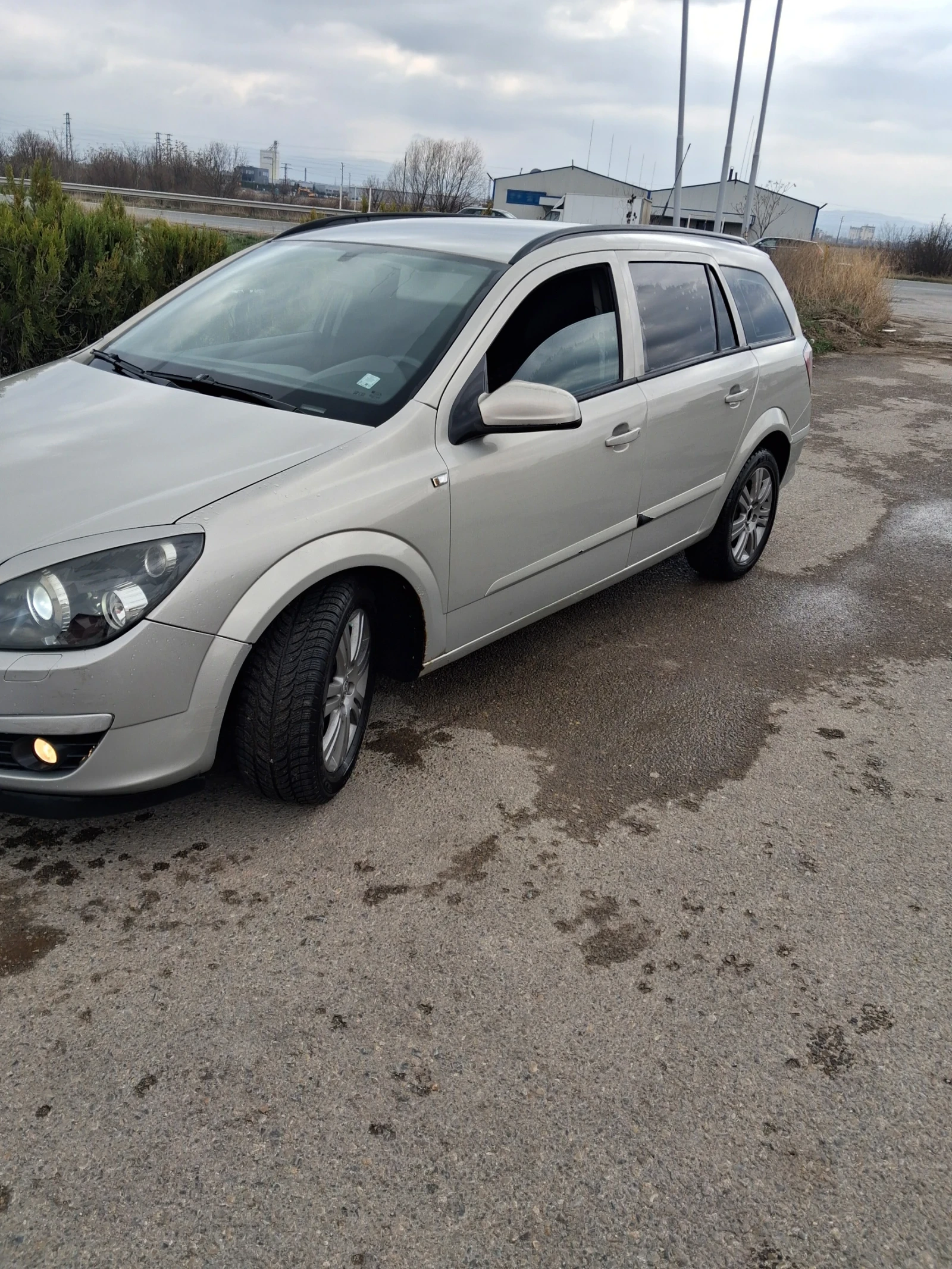 Opel Astra 1.6 105к.с Фейслифт Ксенон Автопилот Подгрев , снимка 3 - Автомобили и джипове - 54294028