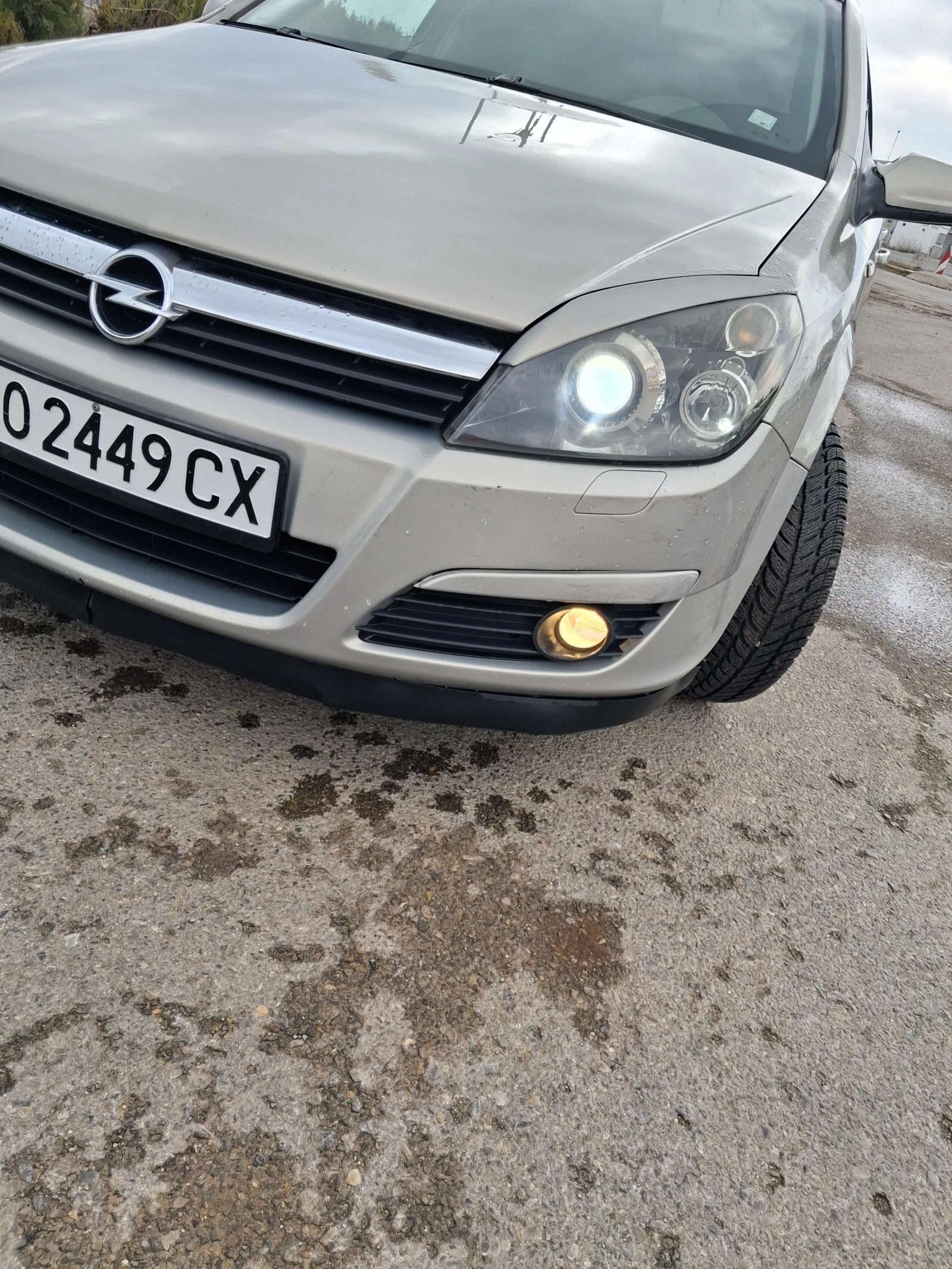 Opel Astra 1.6 105к.с Фейслифт Ксенон Автопилот Подгрев , снимка 2 - Автомобили и джипове - 54294028