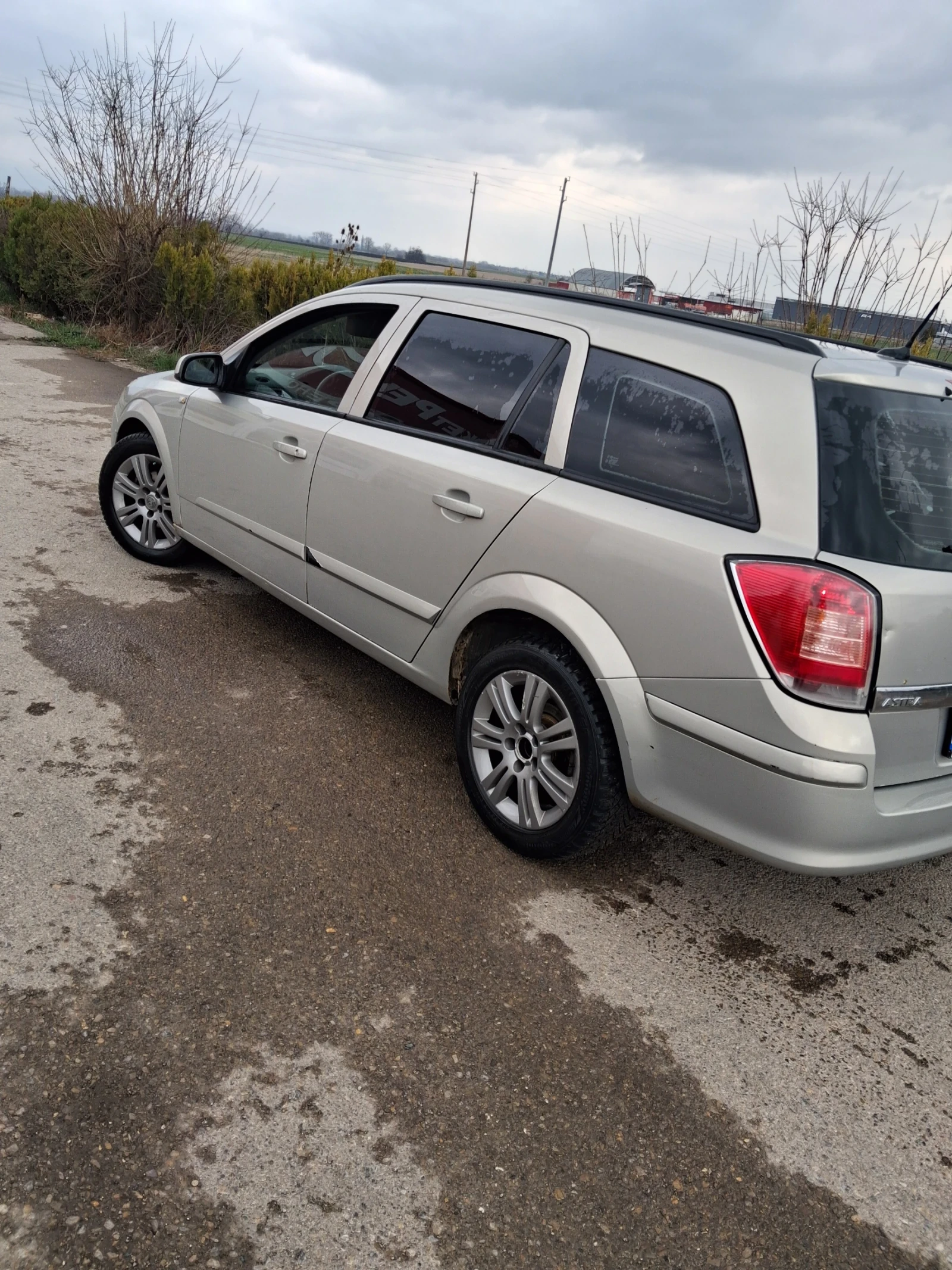 Opel Astra 1.6 105к.с Фейслифт Ксенон Автопилот Подгрев , снимка 5 - Автомобили и джипове - 54294028