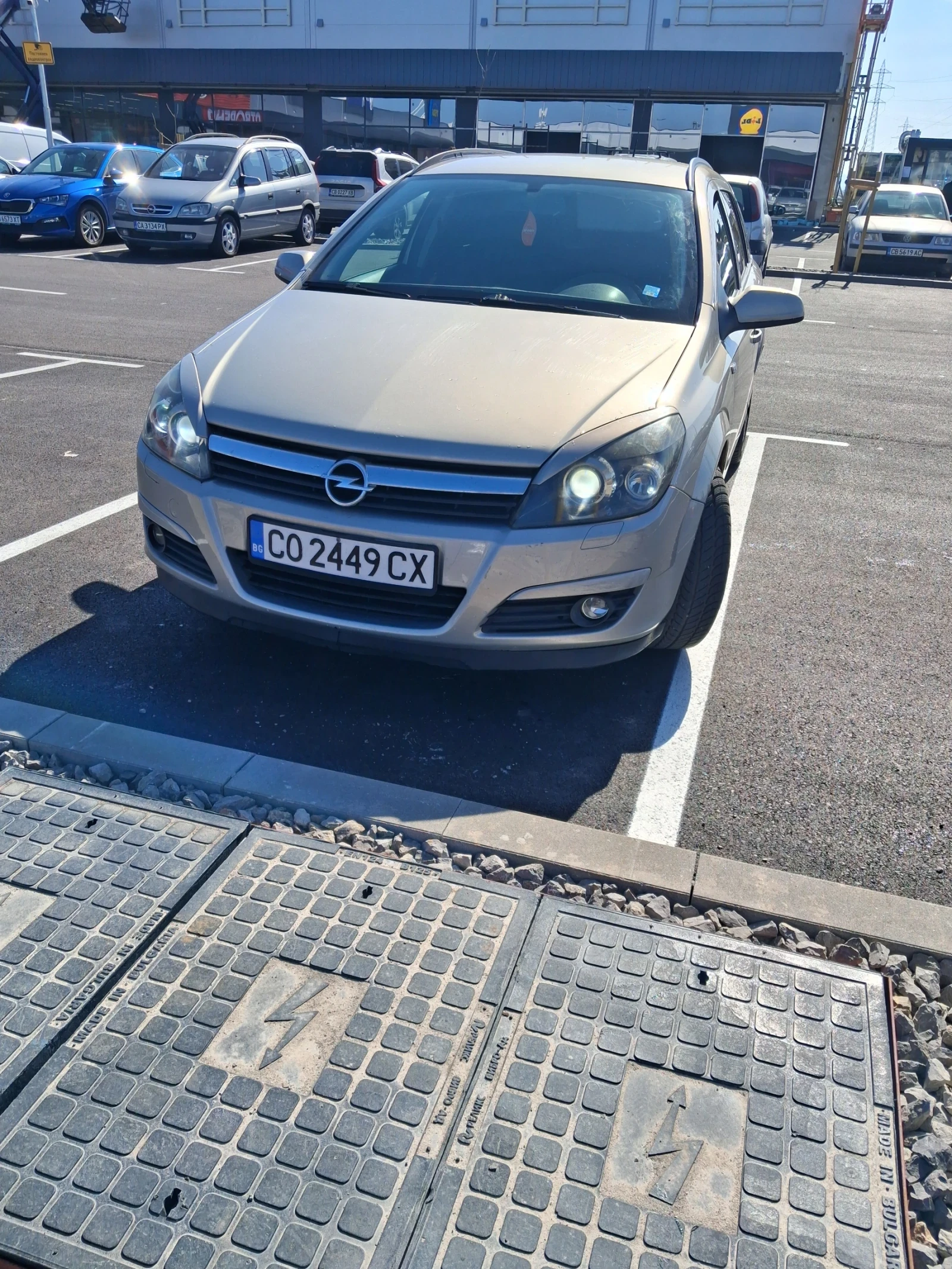 Opel Astra 1.6 105к.с Фейслифт Ксенон Автопилот Подгрев , снимка 13 - Автомобили и джипове - 54294028