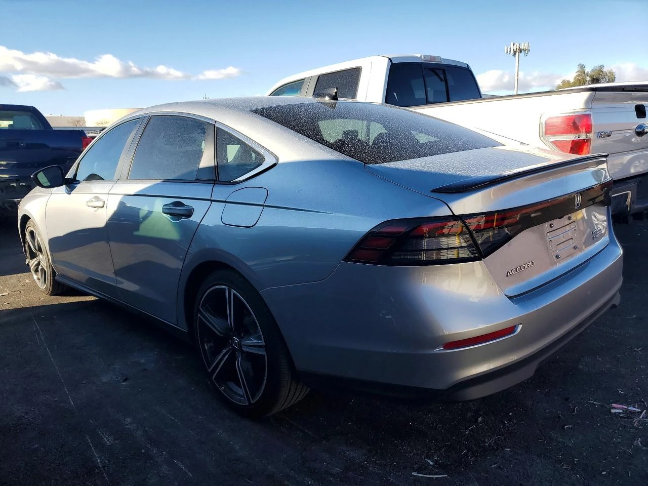 Honda Accord 2.0l Hybrid Sport, снимка 2 - Автомобили и джипове - 54912998