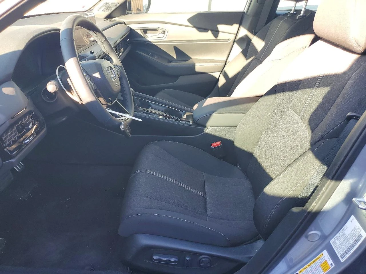 Honda Accord 2.0l Hybrid Sport, снимка 7 - Автомобили и джипове - 54912998