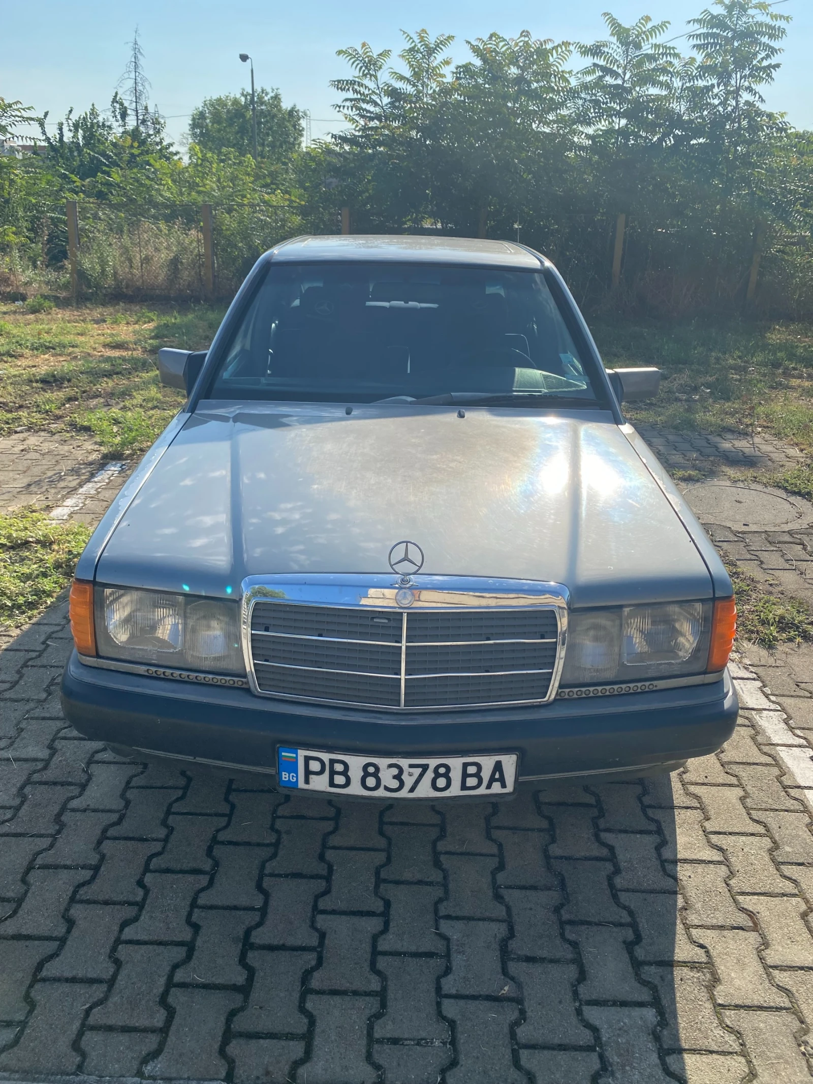 Mercedes-Benz 190 E, снимка 2 - Автомобили и джипове - 55356987