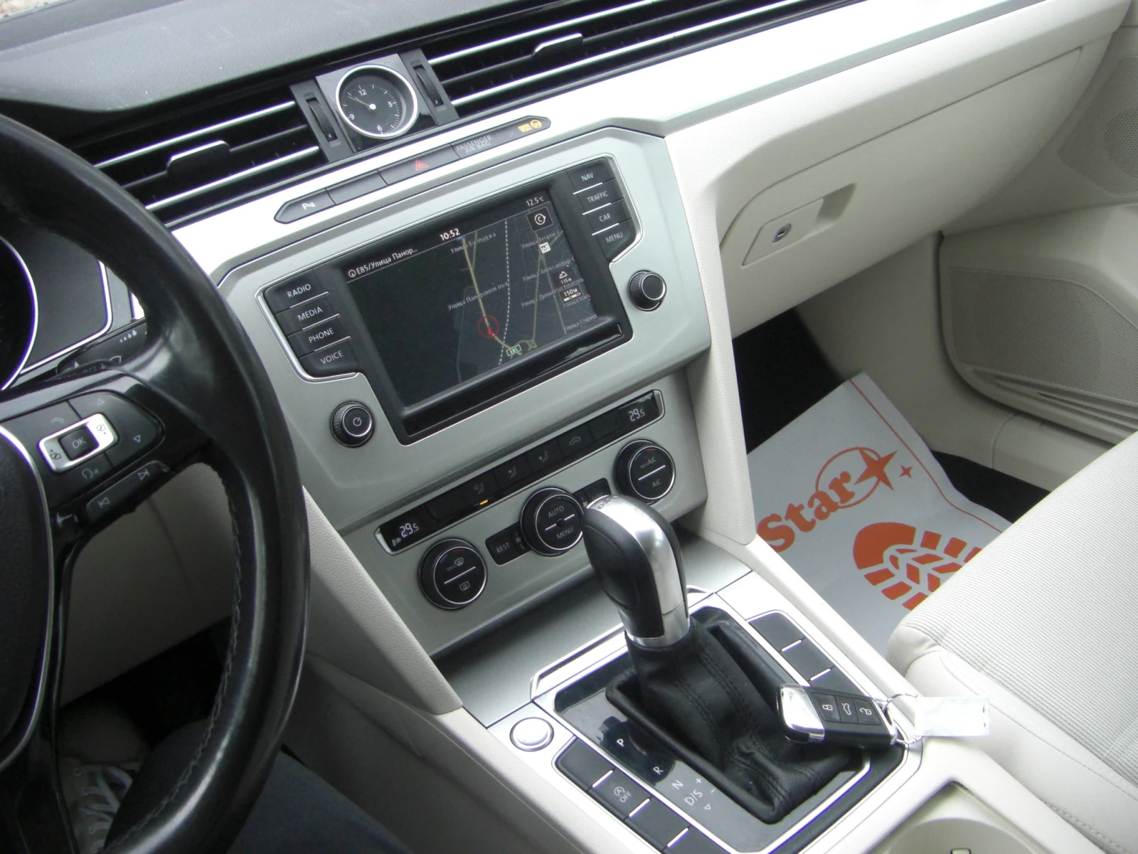 VW Passat TDI NAVI AVTOMAT, снимка 12 - Автомобили и джипове - 55537854