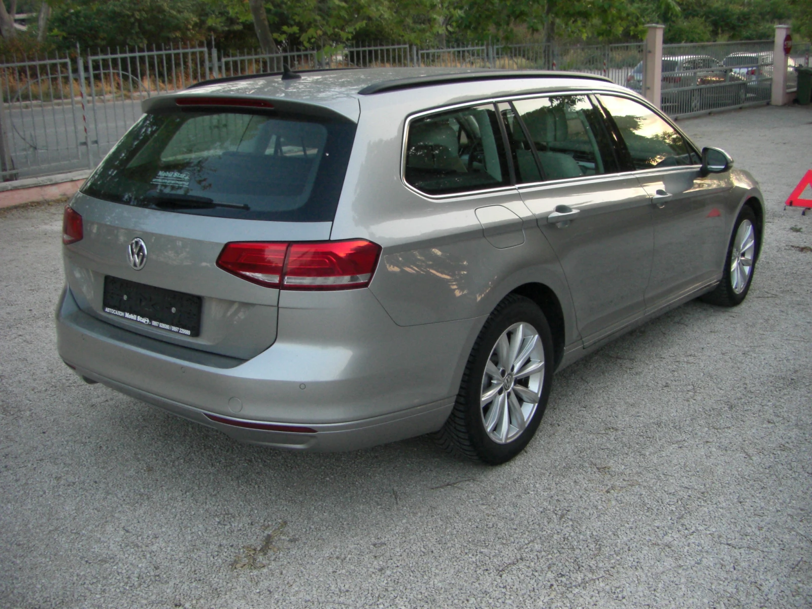 VW Passat TDI NAVI AVTOMAT, снимка 5 - Автомобили и джипове - 55537854