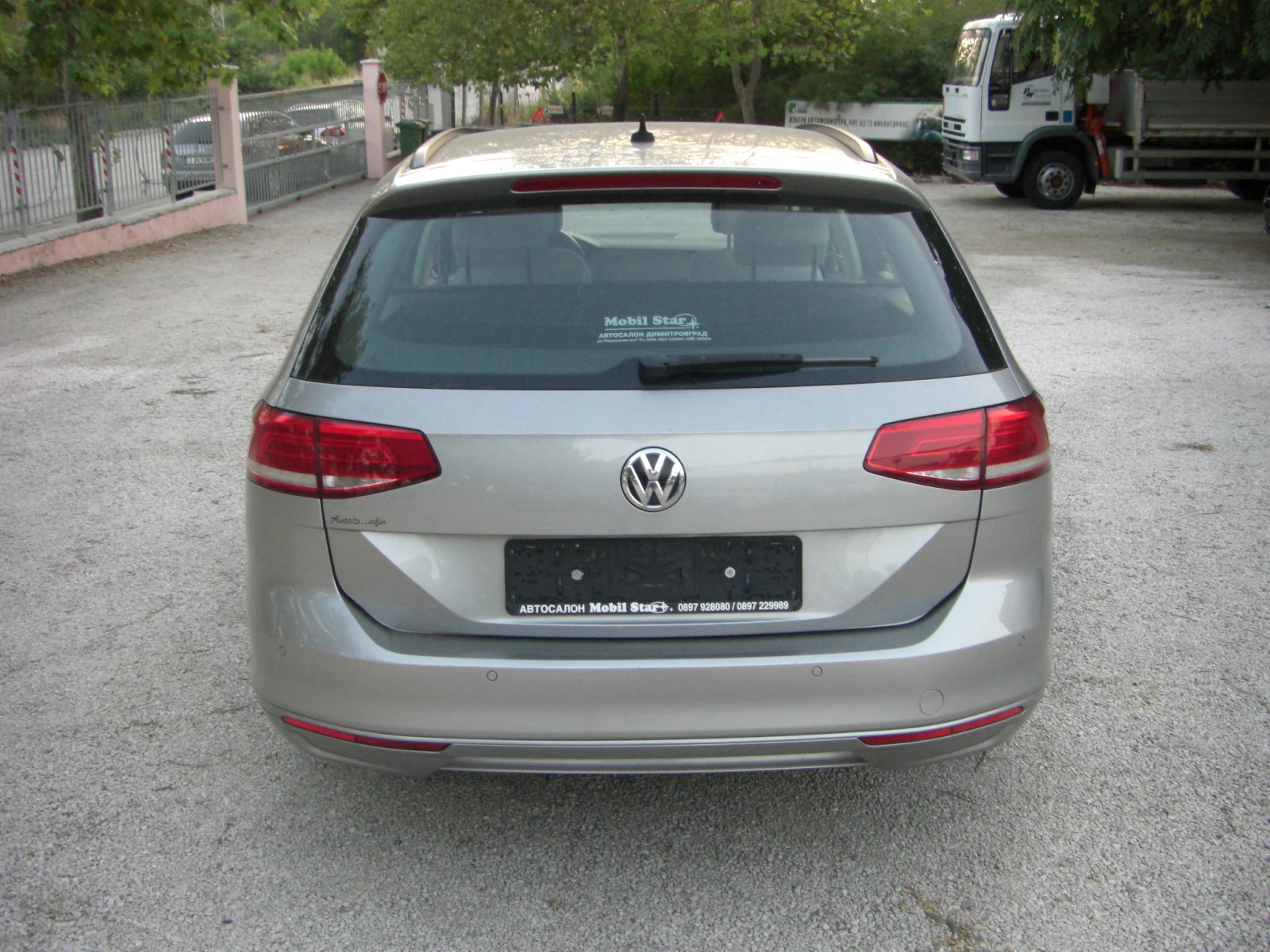 VW Passat TDI NAVI AVTOMAT, снимка 4 - Автомобили и джипове - 55537854
