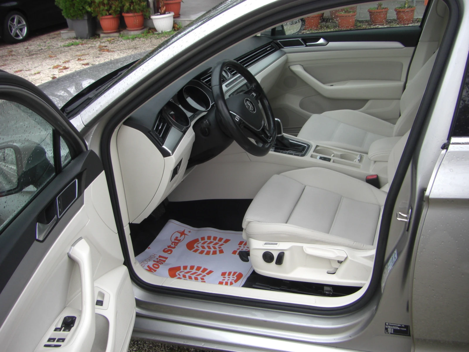 VW Passat TDI NAVI AVTOMAT, снимка 9 - Автомобили и джипове - 55537854
