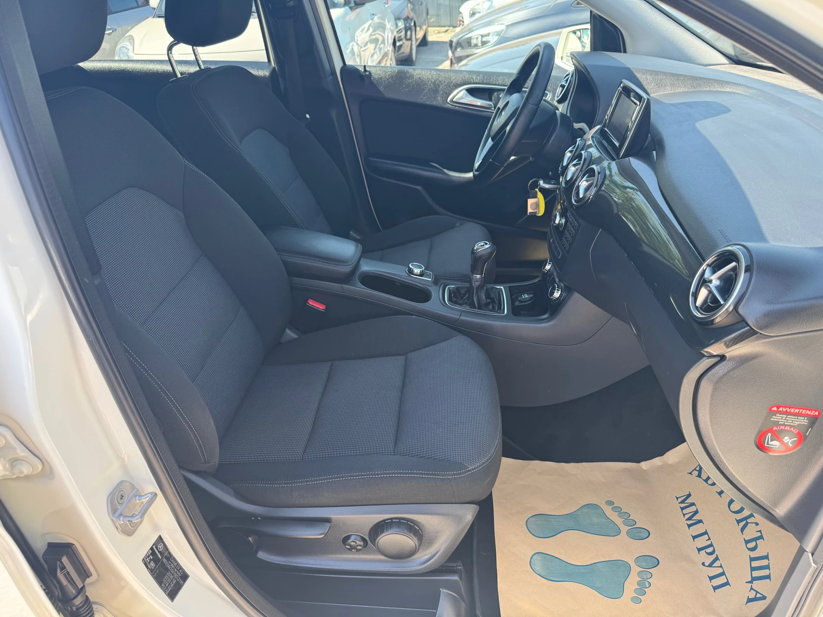 Mercedes-Benz B 180 CDI-EXECUTIVE-ЛИЗИНГ, снимка 13 - Автомобили и джипове - 55563424