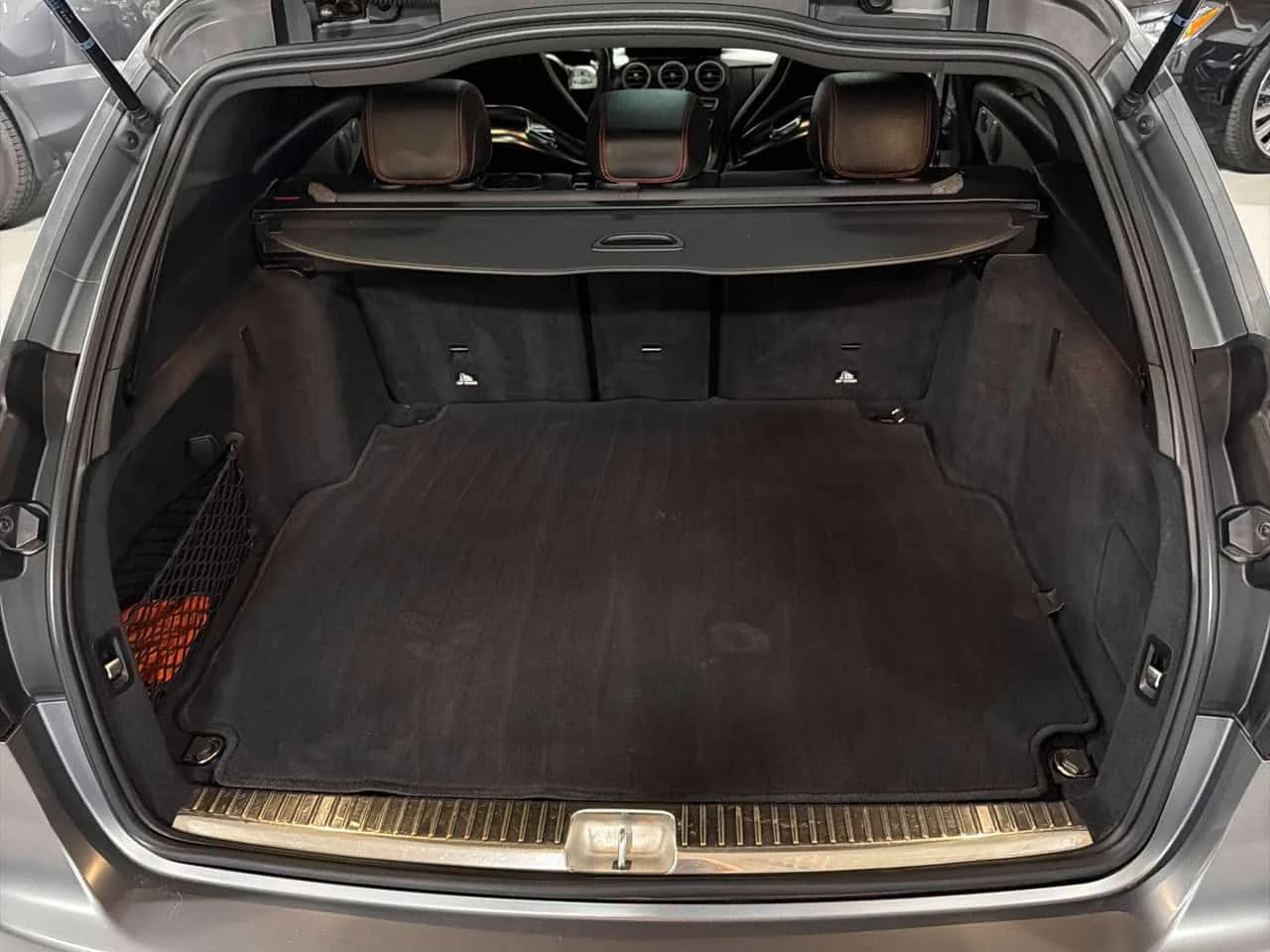 Mercedes-Benz C 43 AMG | DISTRONIC | 360 | BURMESTER | CARFAX | , снимка 15 - Автомобили и джипове - 55583029