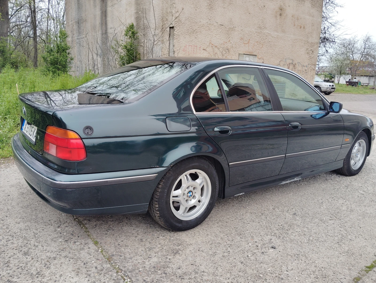 BMW 528, снимка 12 - Автомобили и джипове - 55623751
