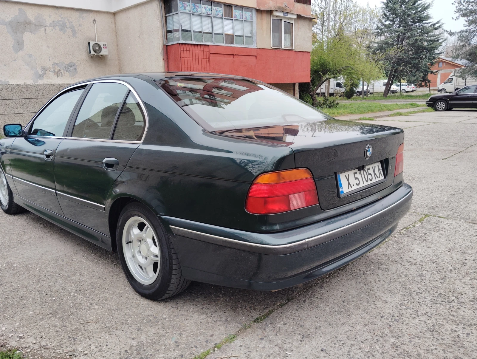 BMW 528, снимка 13 - Автомобили и джипове - 55623751