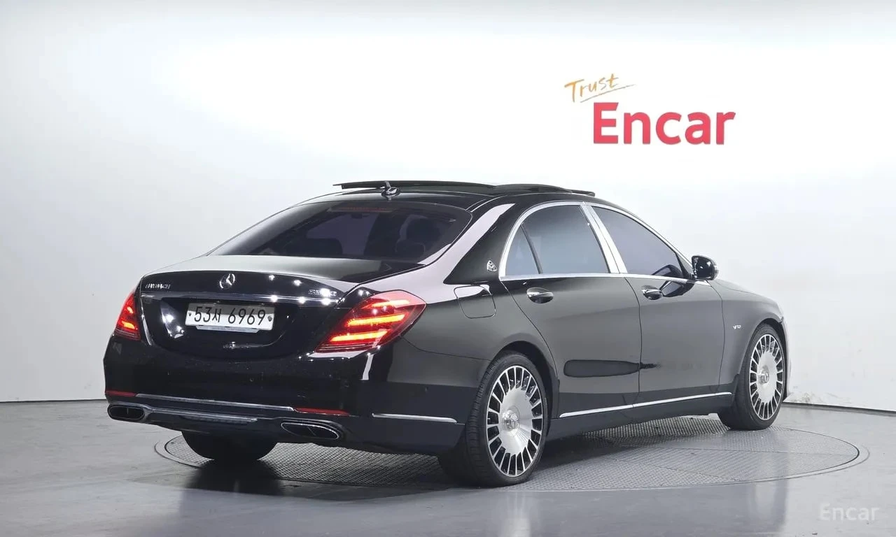 Mercedes-Benz S 500 MAYBACH LONG 4MATIC/ОБДУХВАНЕ/ПАНОРАМА/ДИСТРОНИК, снимка 2 - Автомобили и джипове - 55803579