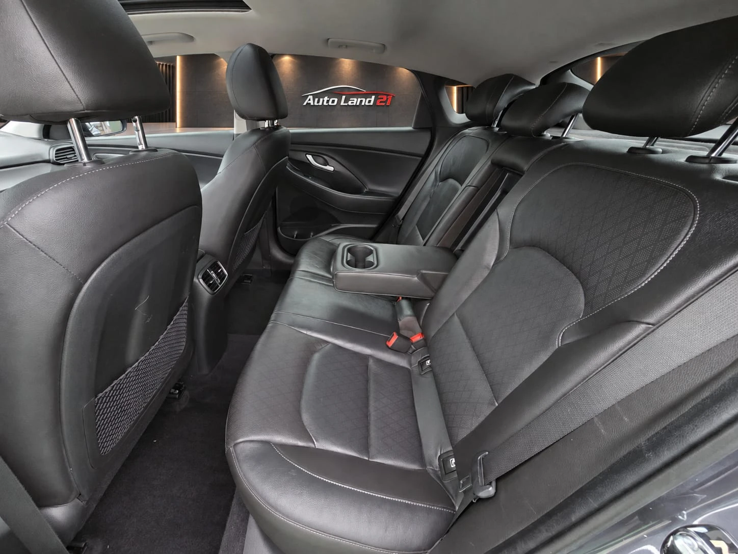 Hyundai I30 1.4GDI* 141кс* FASTBACK* FULL* AUTOMATIC, снимка 10 - Автомобили и джипове - 56081244