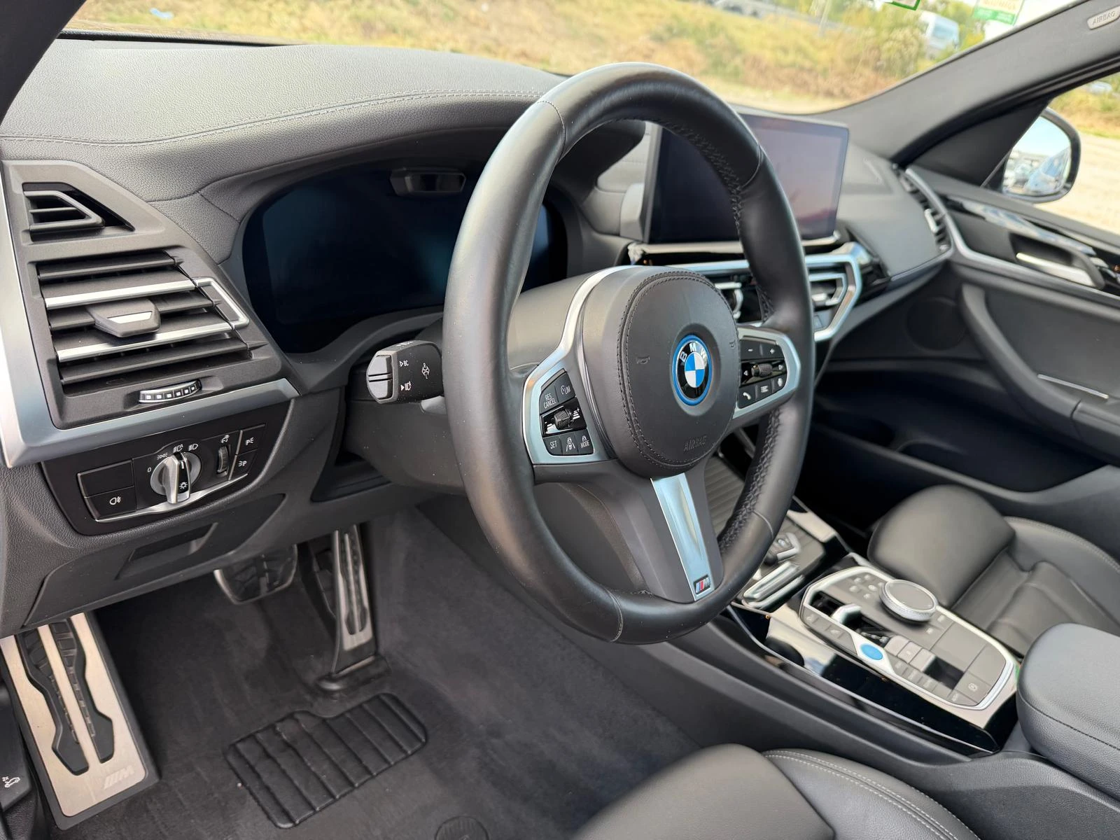 BMW iX3 M SPORT| 80kWh| PANO| Facelift | Adaptive | LED, снимка 10 - Автомобили и джипове - 56279364