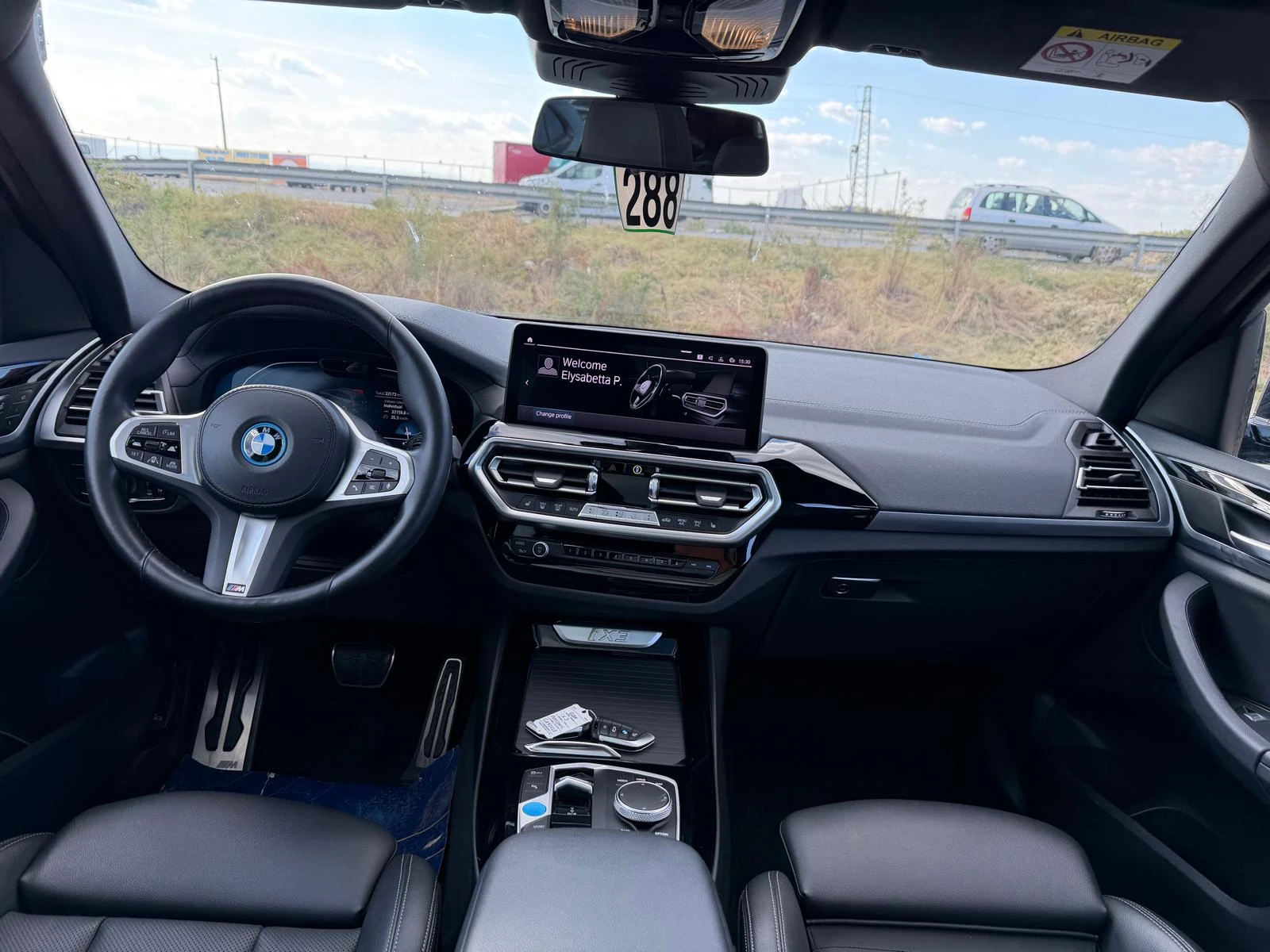 BMW iX3 M SPORT| 80kWh| PANO| Facelift | Adaptive | LED, снимка 16 - Автомобили и джипове - 56279364