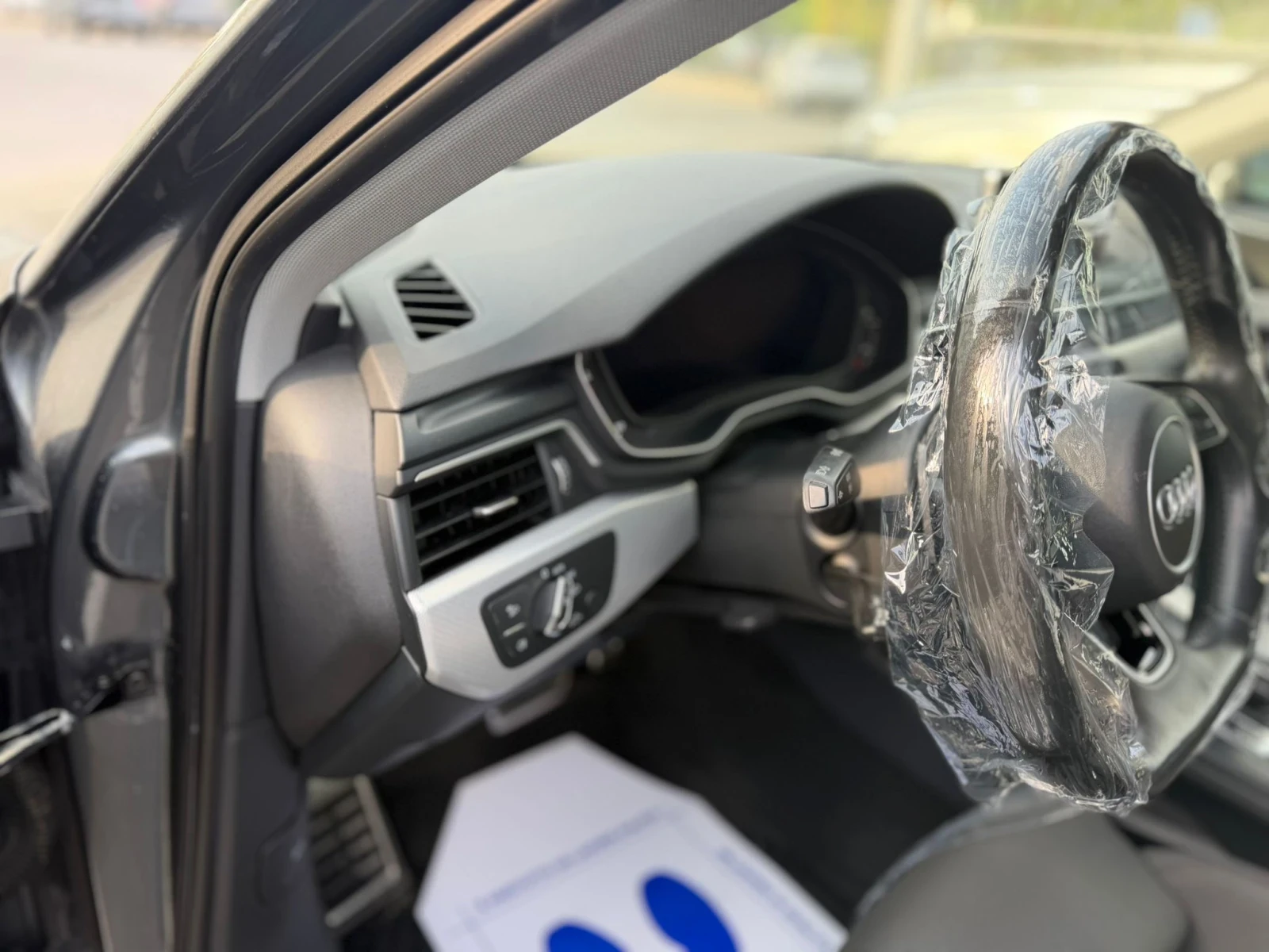 Audi A4 2.0 TDI Quattro / S-line, снимка 13 - Автомобили и джипове - 56345064