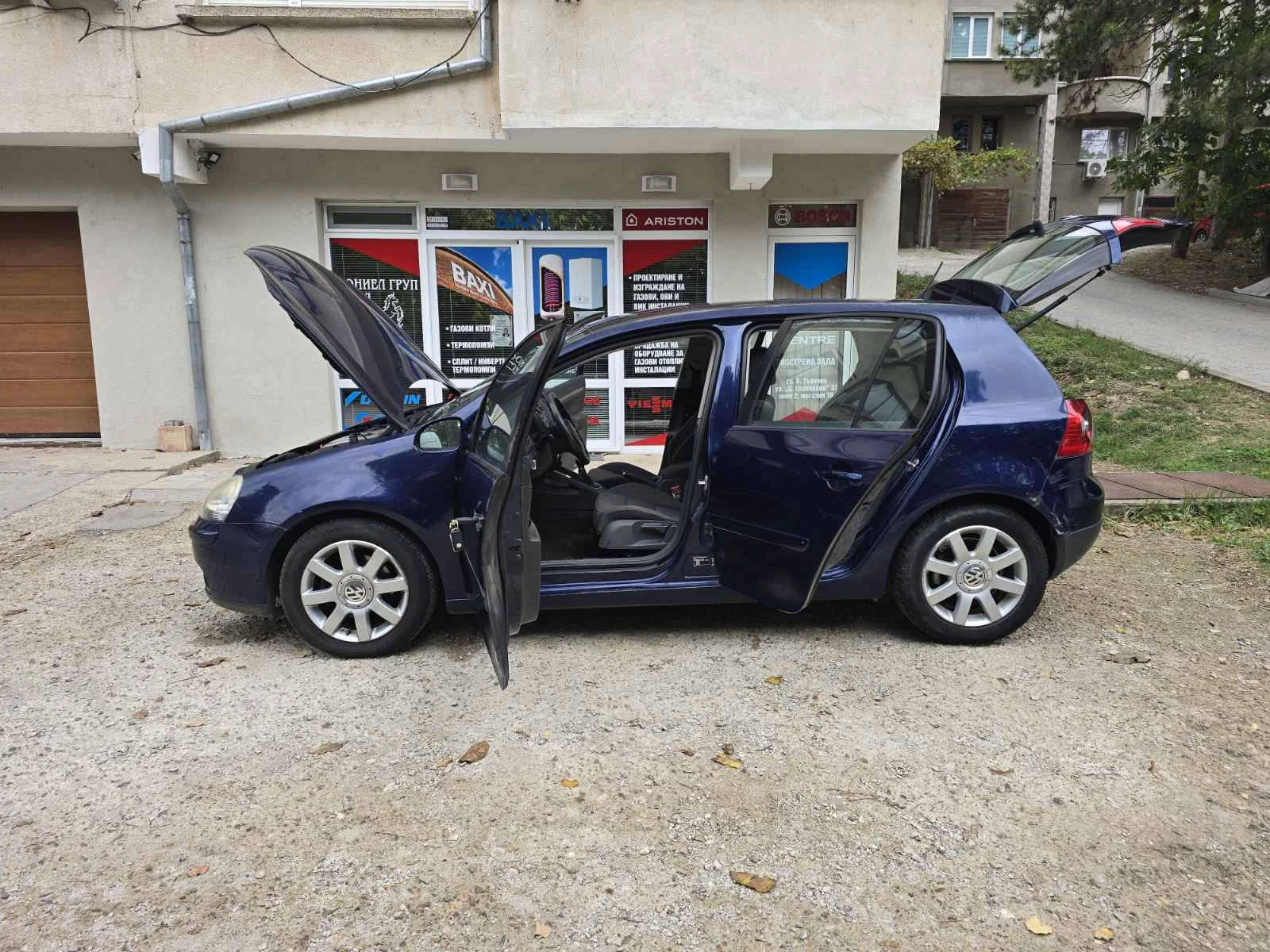 VW Golf 2.0TDI 4MOTION, снимка 6 - Автомобили и джипове - 56634740