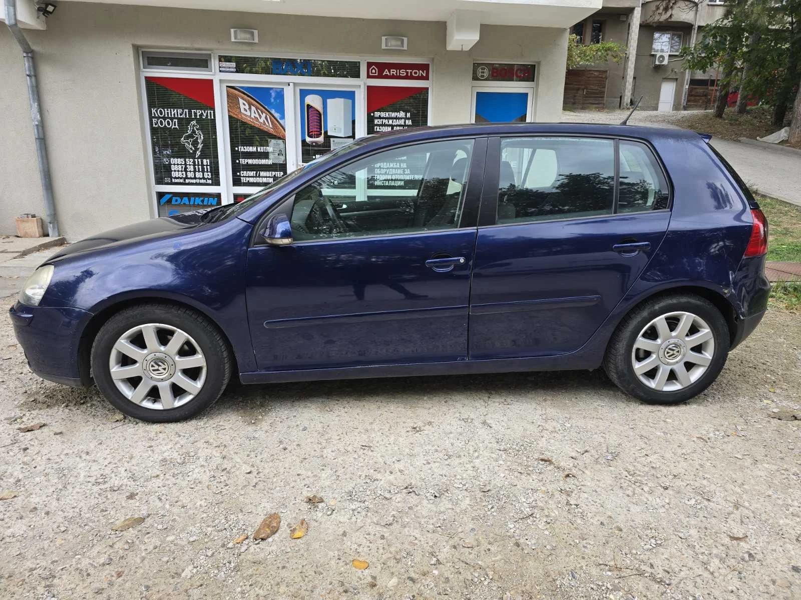 VW Golf 2.0TDI 4MOTION, снимка 14 - Автомобили и джипове - 56634740