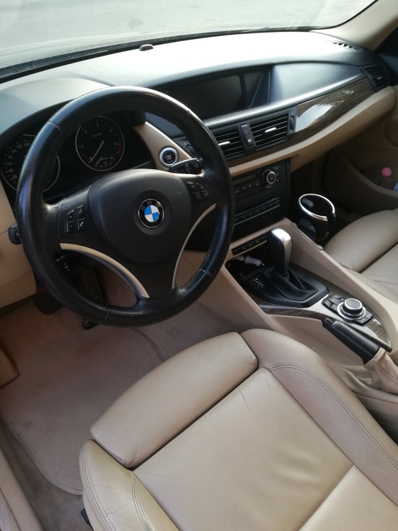 BMW X1 X Drive 23 D, снимка 8 - Автомобили и джипове - 46394262