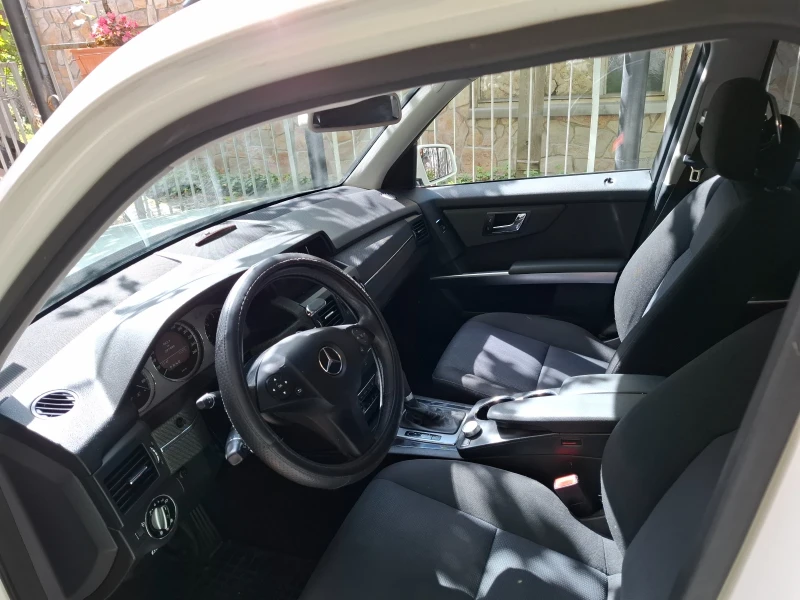 Mercedes-Benz GLK, снимка 8 - Автомобили и джипове - 52126396