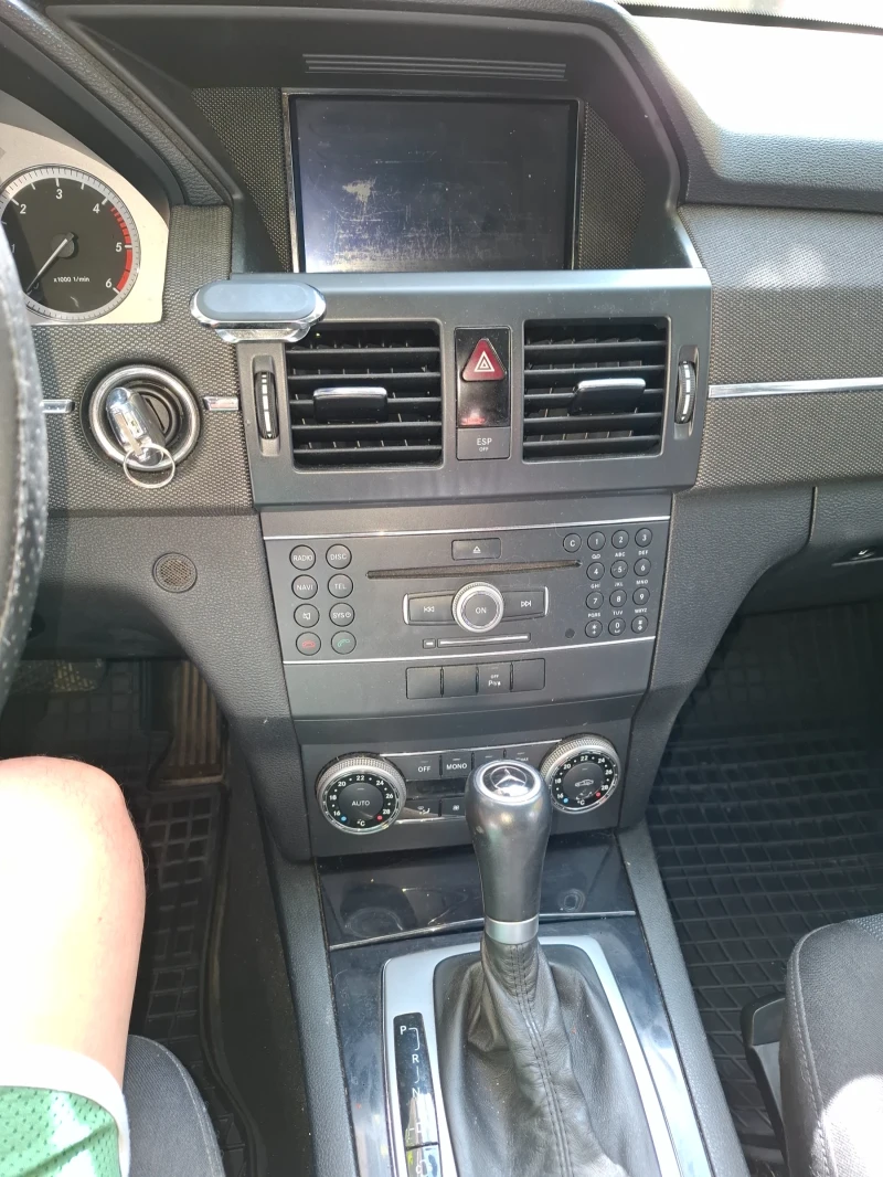 Mercedes-Benz GLK, снимка 7 - Автомобили и джипове - 52126396