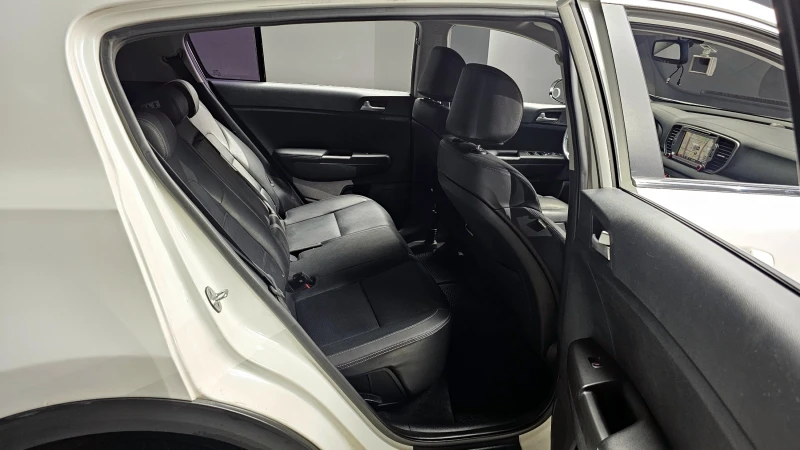 Kia Sportage 2.0 2WD NOBLESSE autogeorge.com , снимка 12 - Автомобили и джипове - 52176634