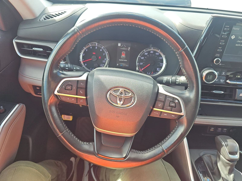 Toyota Highlander LE* , снимка 9 - Автомобили и джипове - 52498283