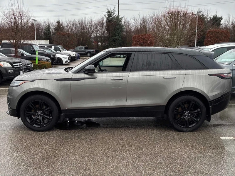 Land Rover Range Rover Velar  R Dynamic SE * CARFAX * БЕЗ ПЪРВОНАЧАЛНА ВНОСКА, снимка 3 - Автомобили и джипове - 52771554