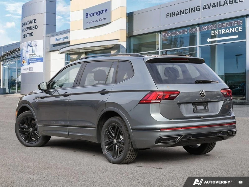 VW Tiguan * Comfortline R Line Black 2.0T 8sp at w/Tip 4M * , снимка 4 - Автомобили и джипове - 52976178