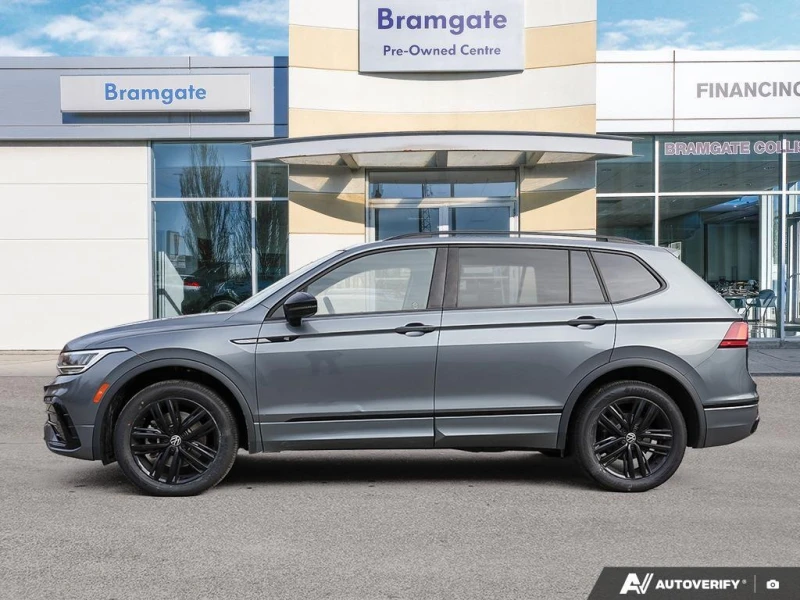 VW Tiguan * Comfortline R Line Black 2.0T 8sp at w/Tip 4M * , снимка 3 - Автомобили и джипове - 52976178