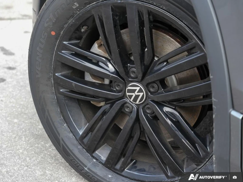 VW Tiguan * Comfortline R Line Black 2.0T 8sp at w/Tip 4M * , снимка 6 - Автомобили и джипове - 52976178