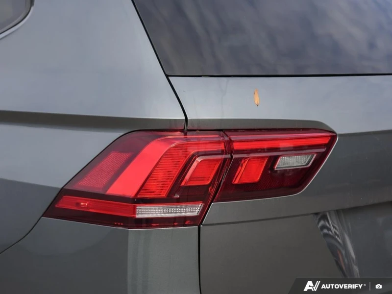 VW Tiguan * Comfortline R Line Black 2.0T 8sp at w/Tip 4M * , снимка 11 - Автомобили и джипове - 52976178