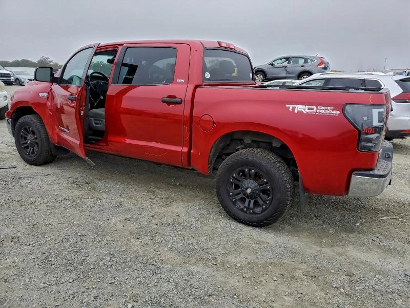 Toyota Tundra 5.7L 8 4x4 w/Rear Wheel Drv, снимка 2 - Автомобили и джипове - 53110761