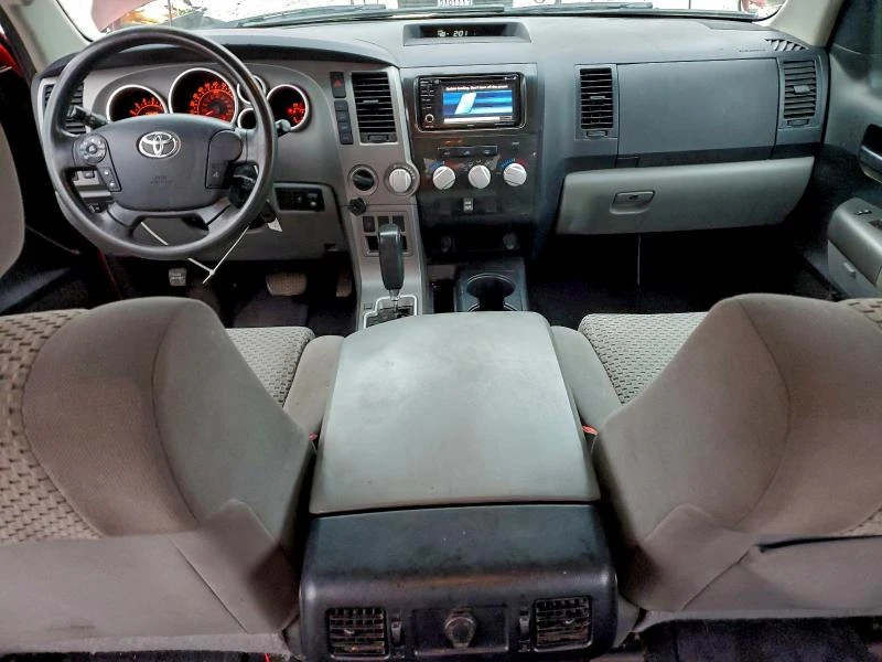 Toyota Tundra 5.7L 8 4x4 w/Rear Wheel Drv, снимка 10 - Автомобили и джипове - 53110761