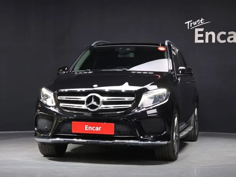 Mercedes-Benz GLE 350 D 4MATIC, снимка 3 - Автомобили и джипове - 54929767