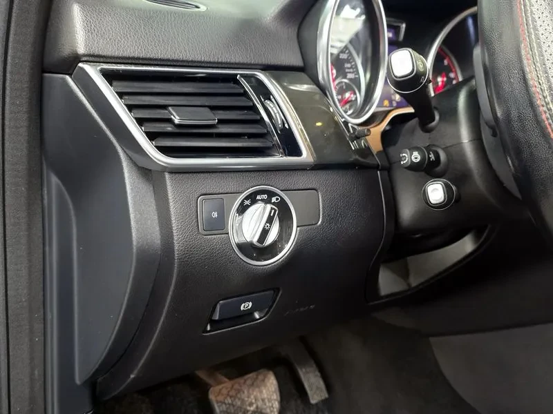 Mercedes-Benz GLE 350 D 4MATIC, снимка 16 - Автомобили и джипове - 54929767